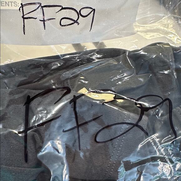 Under Armour Women’s Compression Workout Leggings Sz Large L Gray Active Pockets - Picture 9 of 9